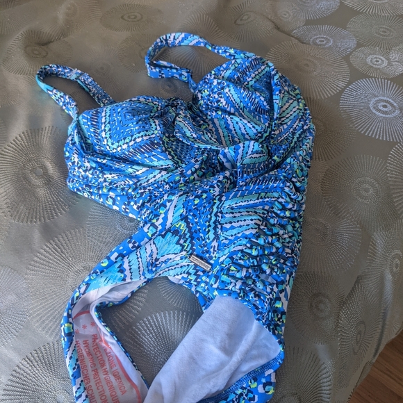 NWT Sunseeker Swimsuit - Picture 3 of 8